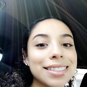 Meet your Posher, Stacy